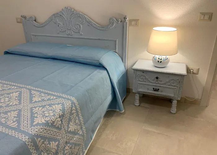 Daire Sa Domo 'e Su Banditore *